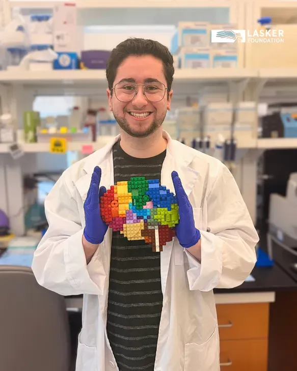 Max Bucklan used both art and science to create an award-winning video explaining alternative splicing.